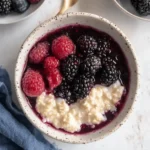Custard Oats with Mixed Berry