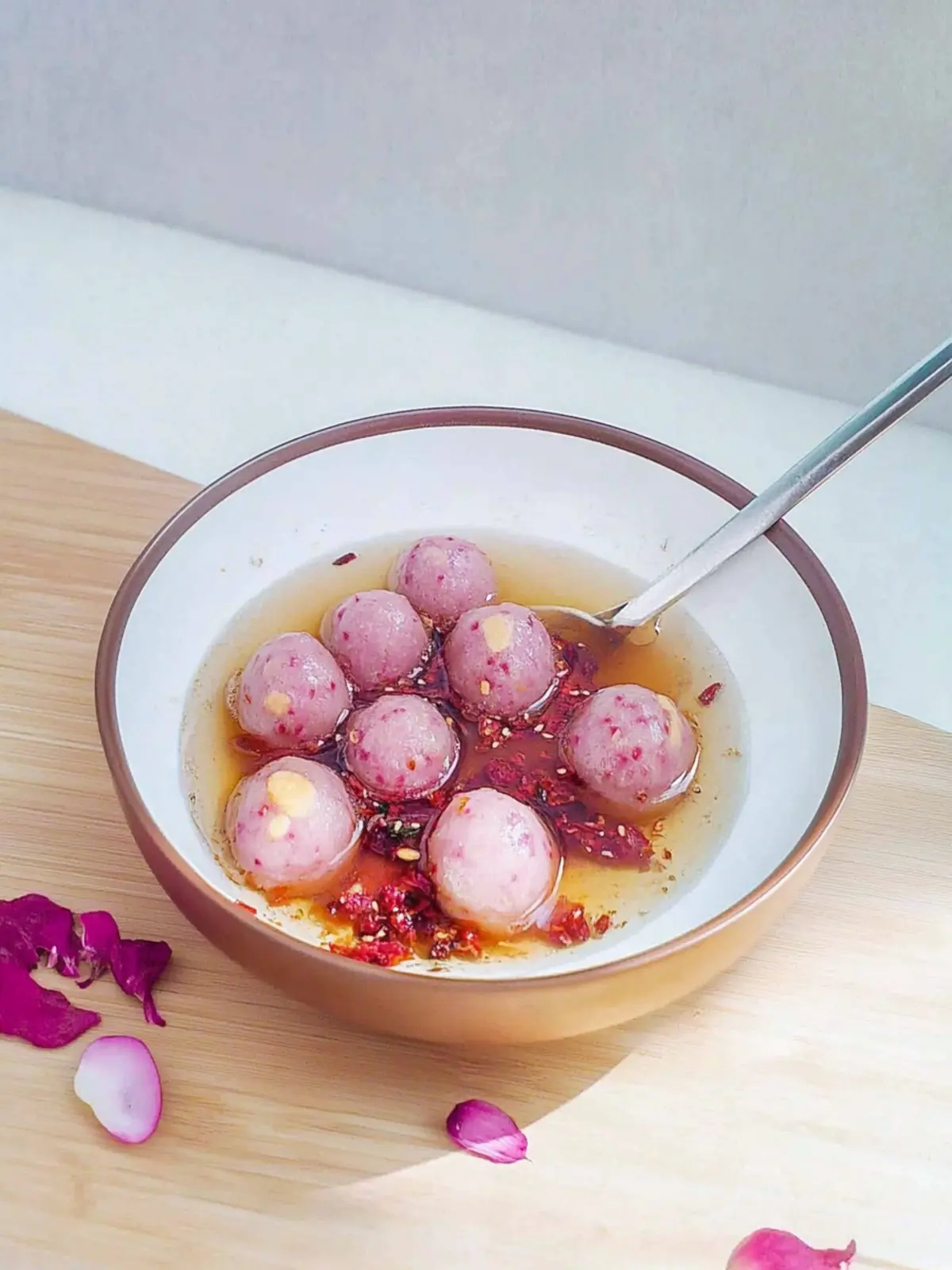 Irresistible Jiu Niang Tang Yuan: Chewy Sweet Rice Balls Awaits 2 Jiu Niang Tang Yuan
