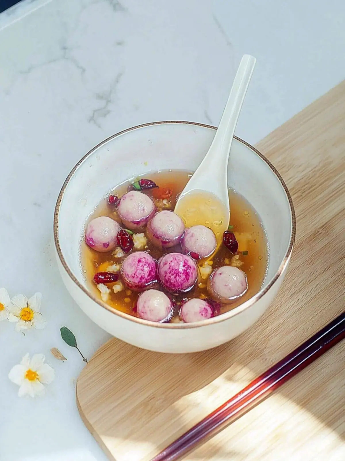 Irresistible Jiu Niang Tang Yuan: Chewy Sweet Rice Balls Awaits 4 Jiu Niang Tang Yuan