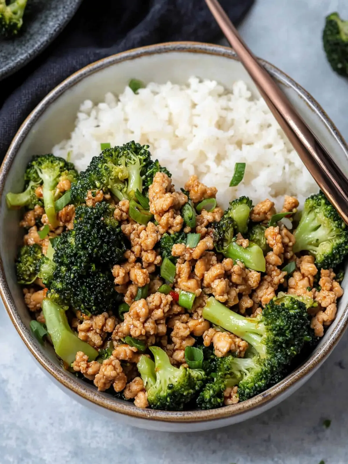 Honey Sriracha Ground Chicken and Broccoli in Just 20 Minutes 2 Honey Sriracha Ground Chicken and Broccoli