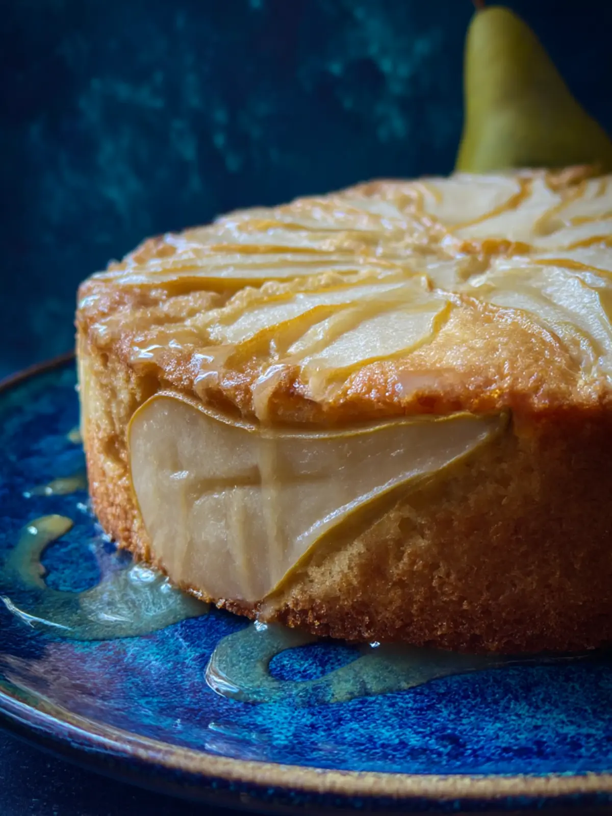 Delicious Honey Pear Cake That Will Make Your Kitchen Glow 3 Honey Pear Cake
