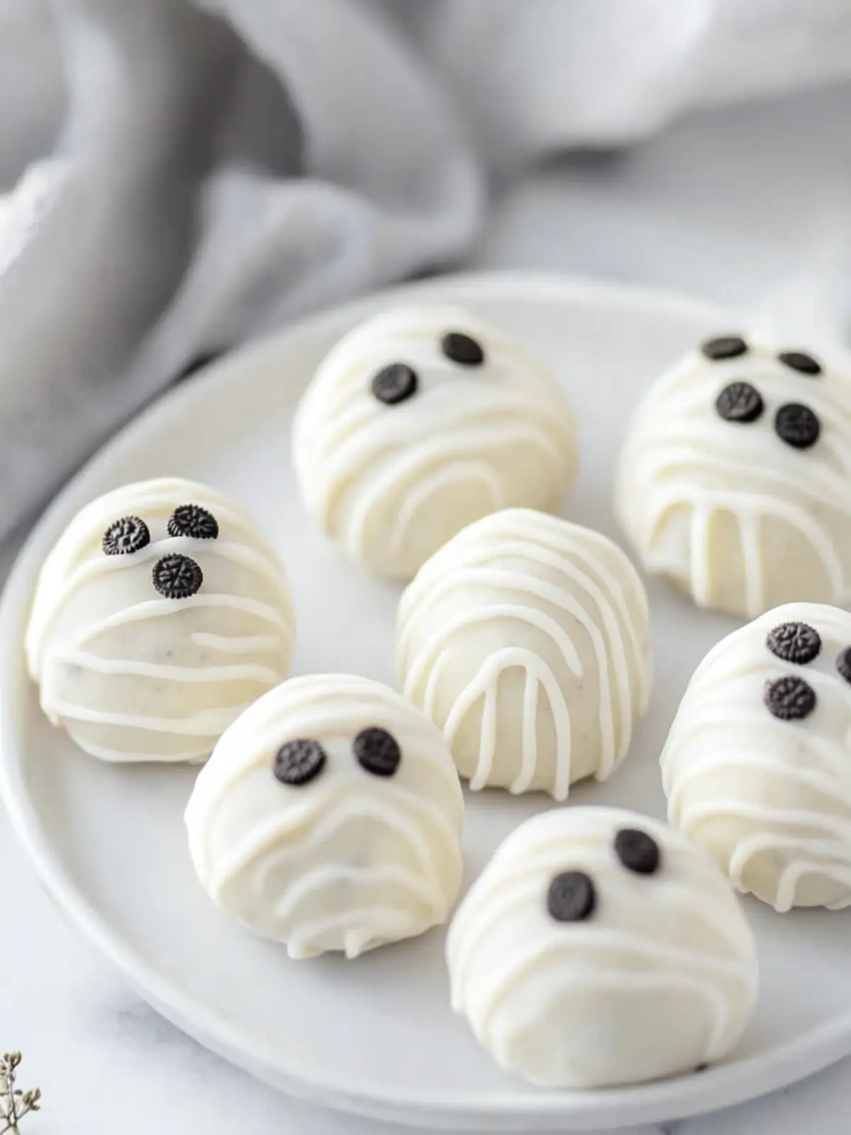 Mummy Oreo Balls: The Ultimate Spooky Treat You’ll Love 4 Mummy Oreo Balls