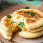 Mouthwatering Arepas con Queso: Your New Favorite Snack! 3 Arepas con Queso